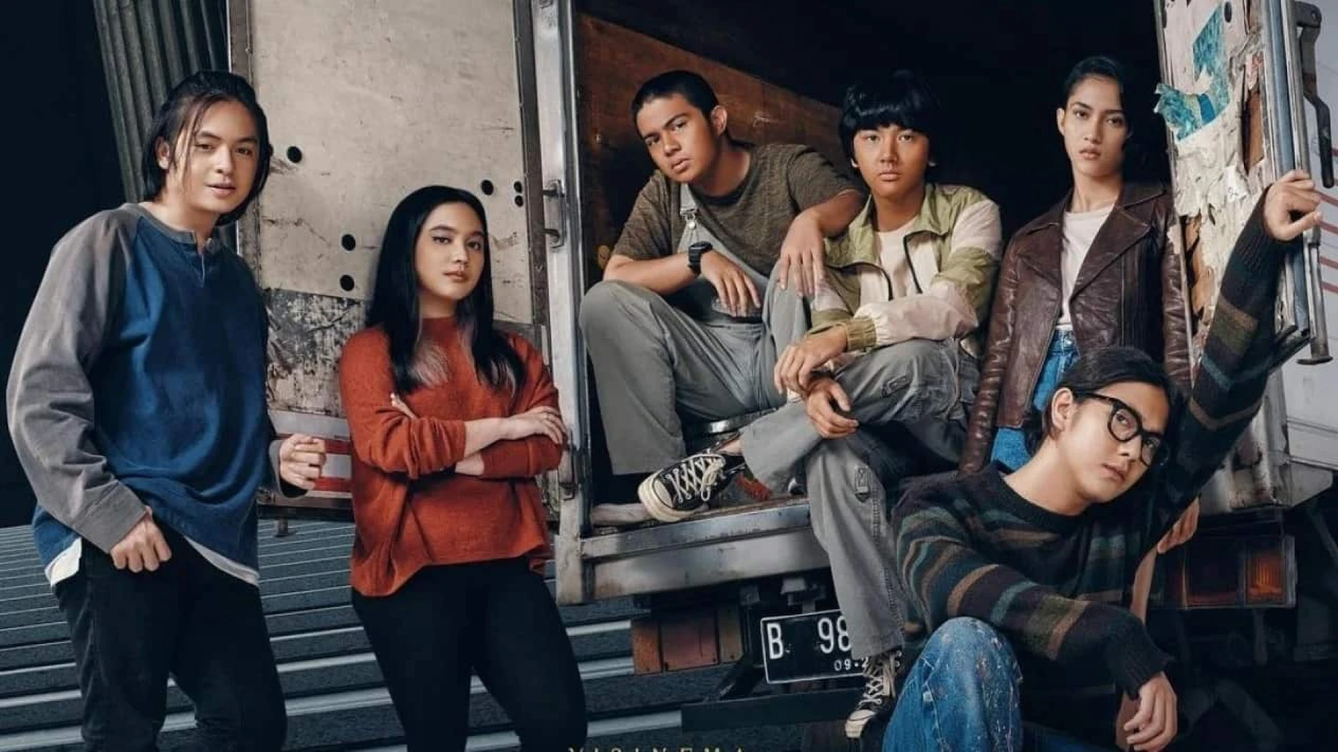 دانلود فیلم Stealing Raden Saleh 2022