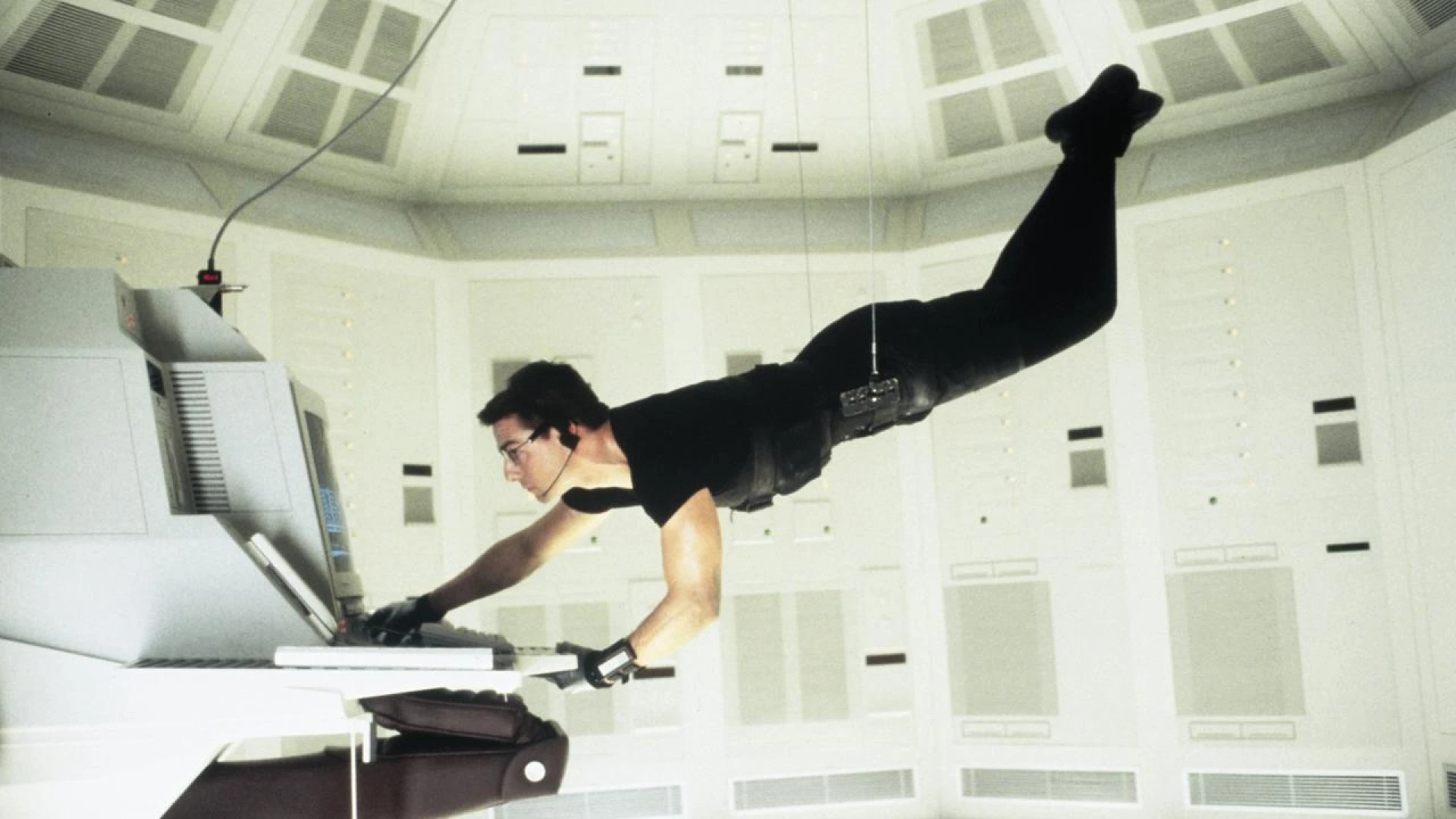دانلود فیلم Mission: Impossible 1996