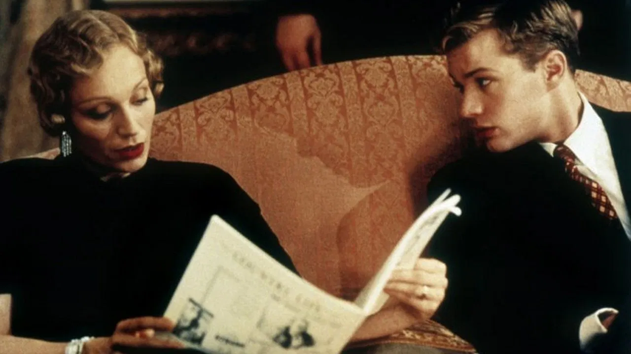 دانلود فیلم Gosford Park 2001